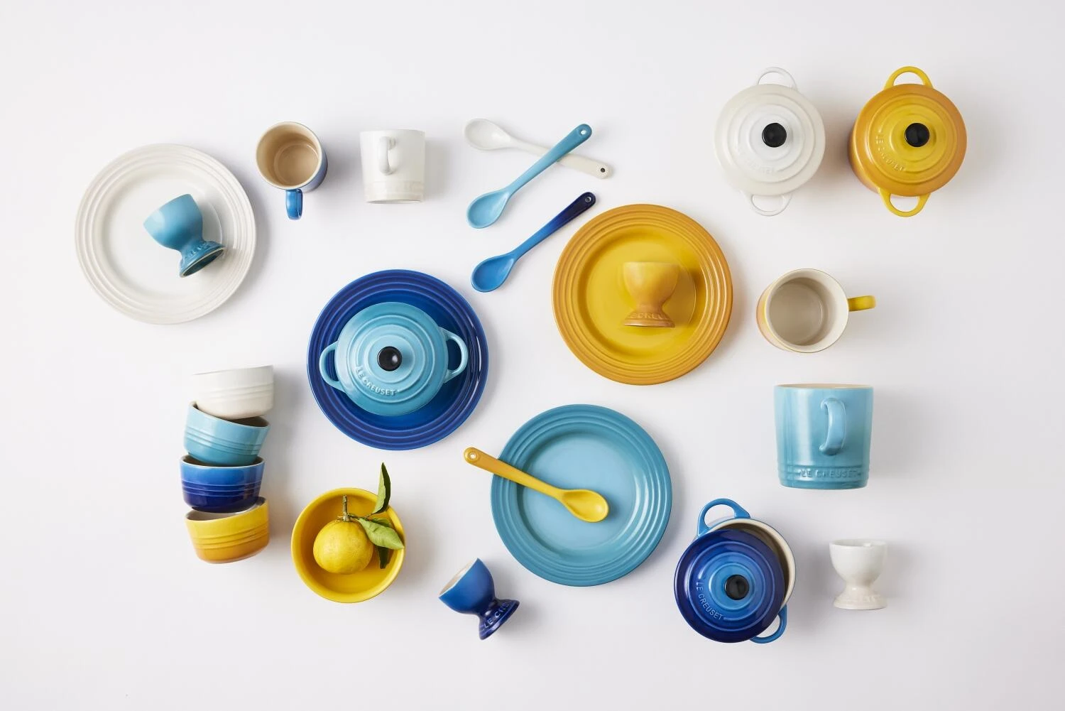 Le Creuset Eierbecher Im 4er-Set Mit Standfuß, Riviera 3 Le Creuset Eierbecher Im 4er-Set Mit Standfuß, Riviera – Bild 3