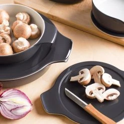 Eschenbach Flacher Topf Mit Deckel Cook & Serve InducTherm In Schwarz -Le Creuset shop COOK SERVE 2019 01 2