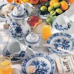 Kahla Rossella Eierbecher Mit Fuß In Zwiebelmuster -Le Creuset shop Kahla Rossella Zwiebelmuster 02 25 l